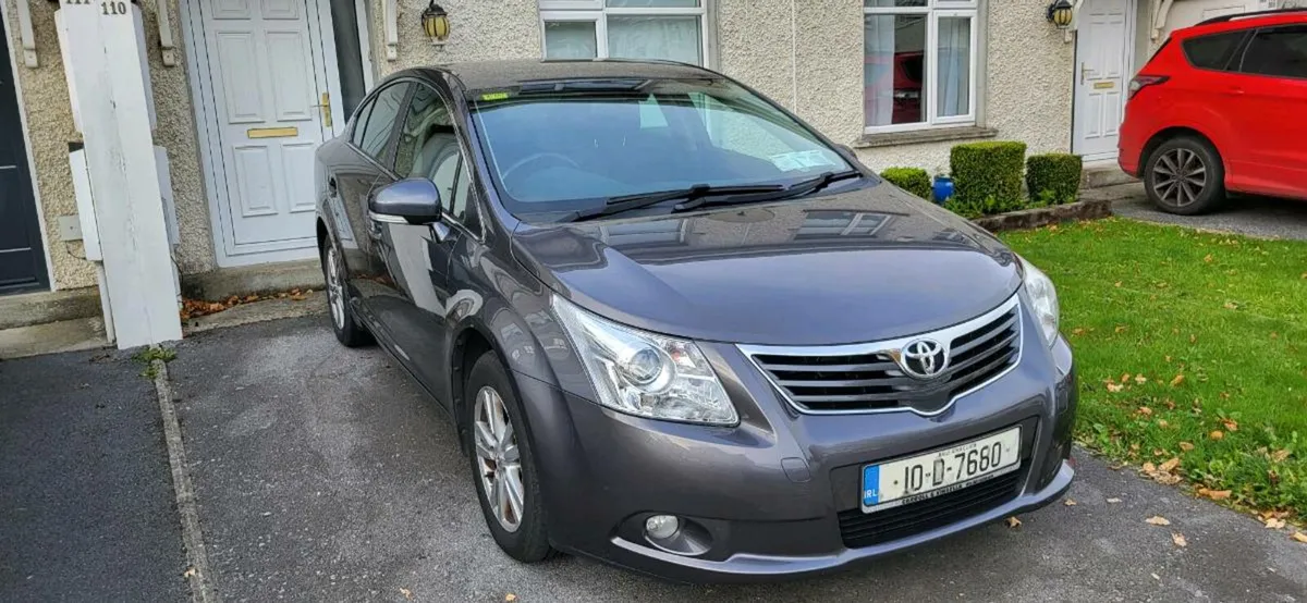 Toyota Avensis 2010, 2.0 diesel 197000 km - Image 2