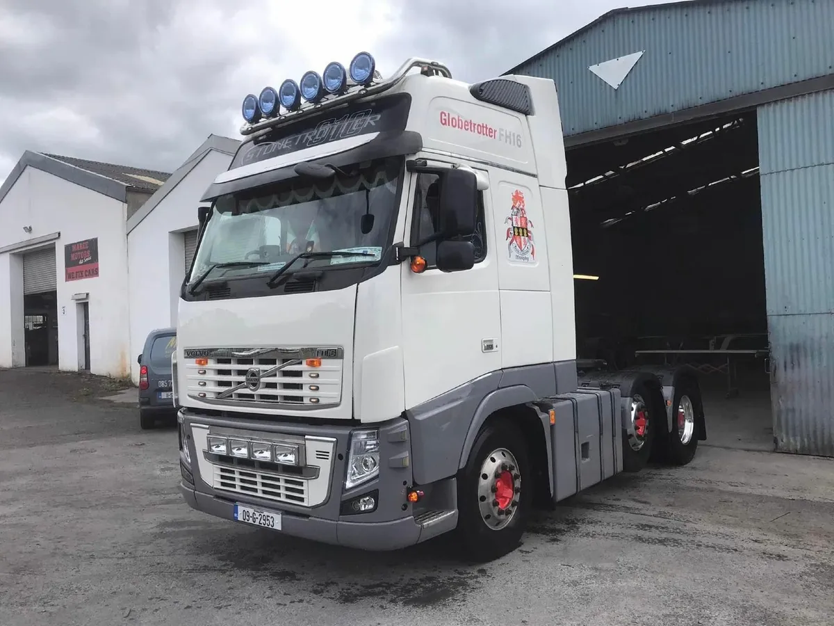 Volvo Other 2009 - Image 2