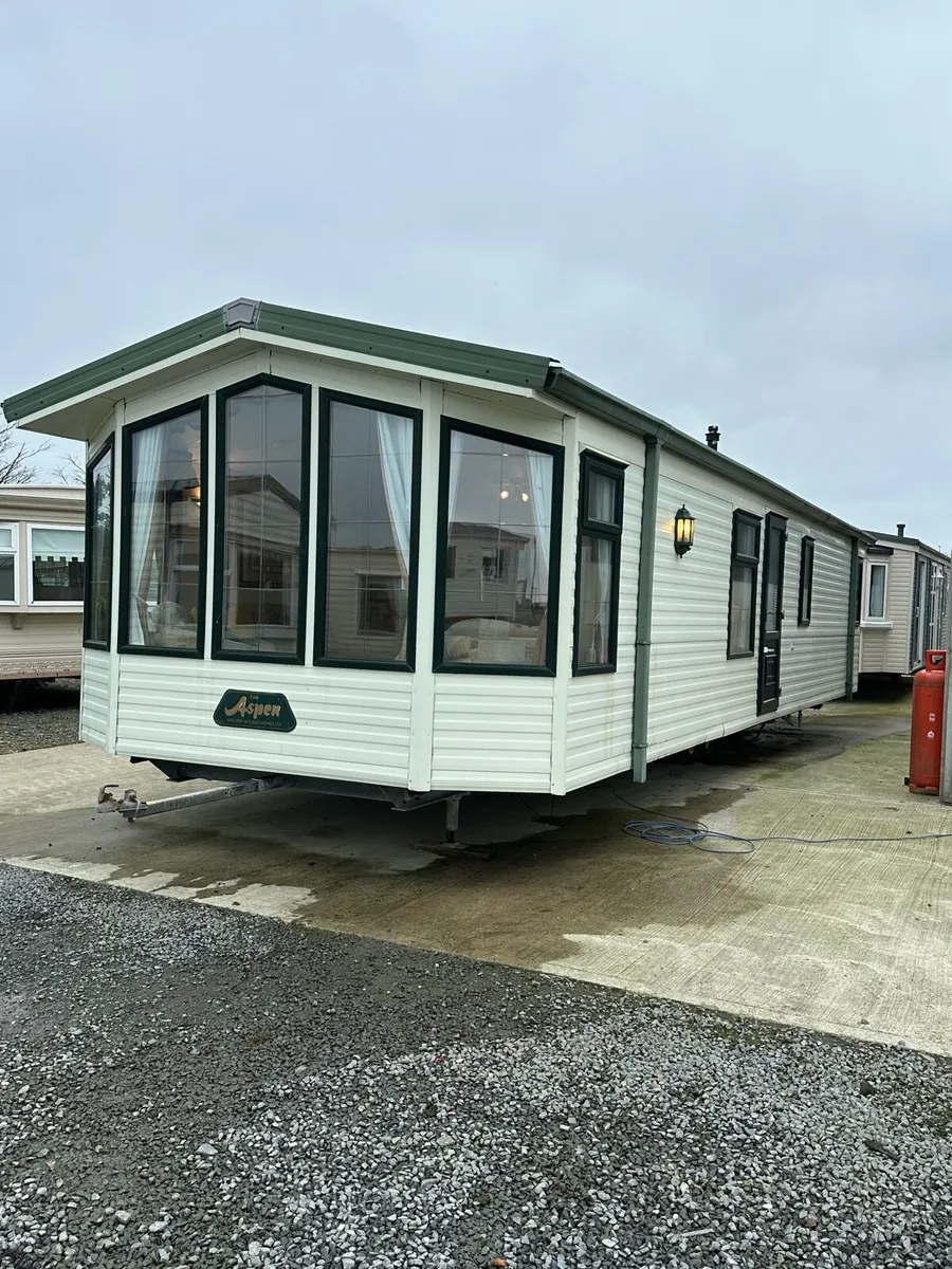 Willerby Aspen 38/13/2 Bedroom - Image 1
