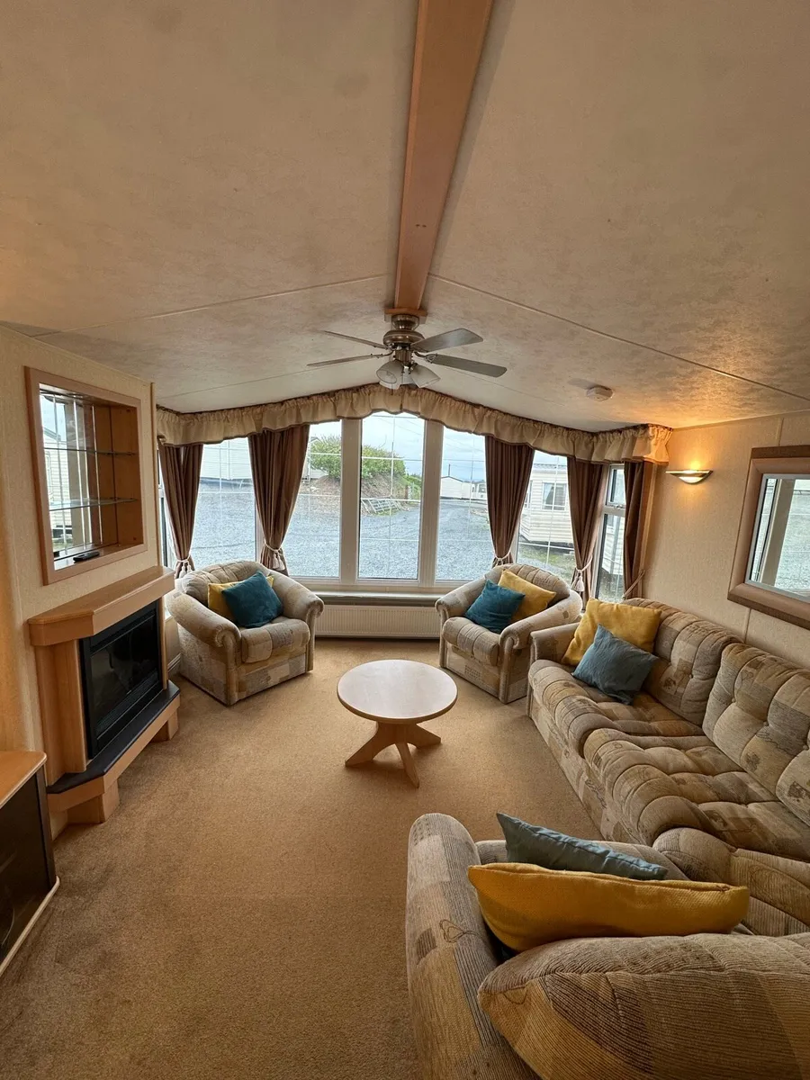 Willerby Aspen 38/13/2 Bedroom - Image 2