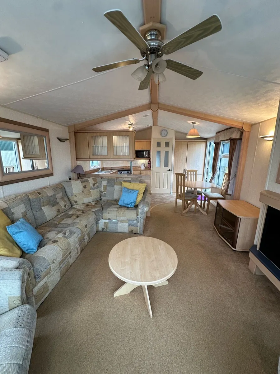 Willerby Aspen 38/13/2 Bedroom - Image 3