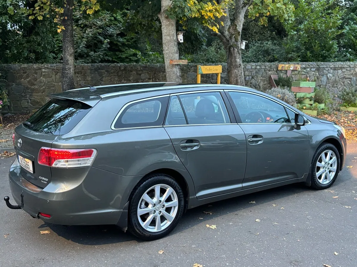 Toyota Avensis Tourer NCTD TAXED - Image 4