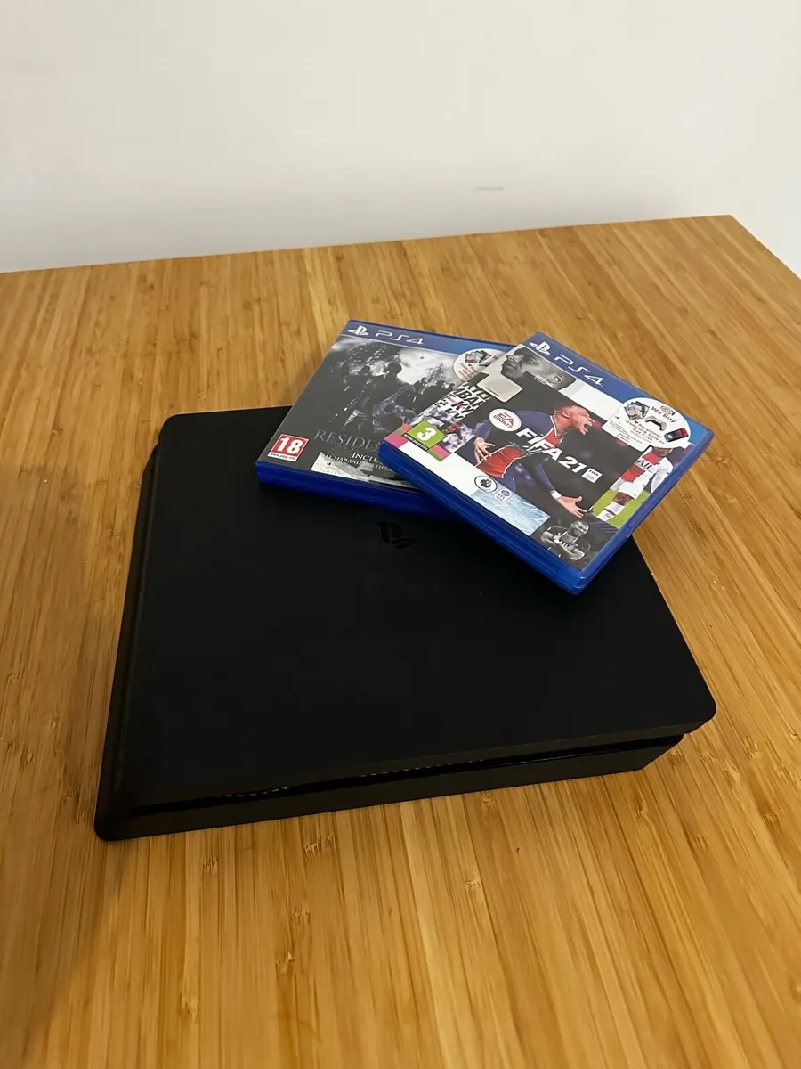 PlayStation 4 - Image 1