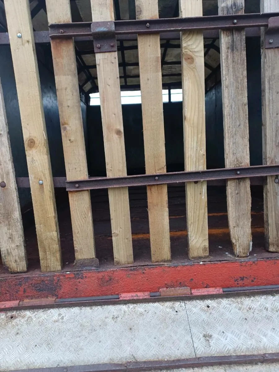 Cattle trailer - Image 2