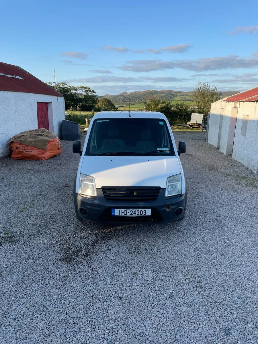 Ford Transit Connect - Image 2