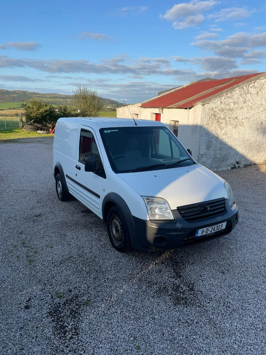 Ford Transit Connect - Image 3