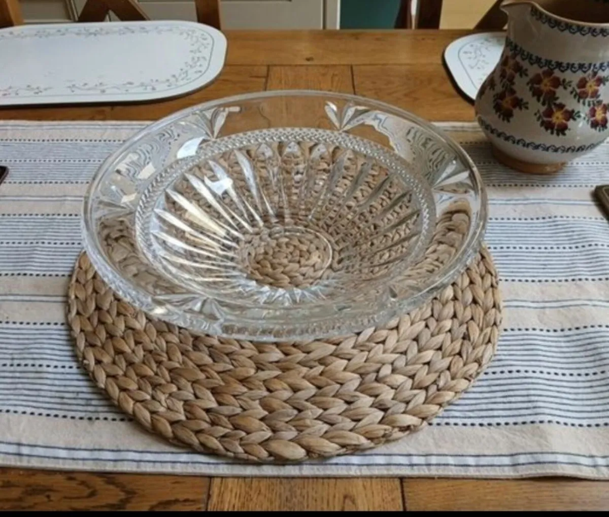 Beautiful cut glass fruit bowl - Image 2