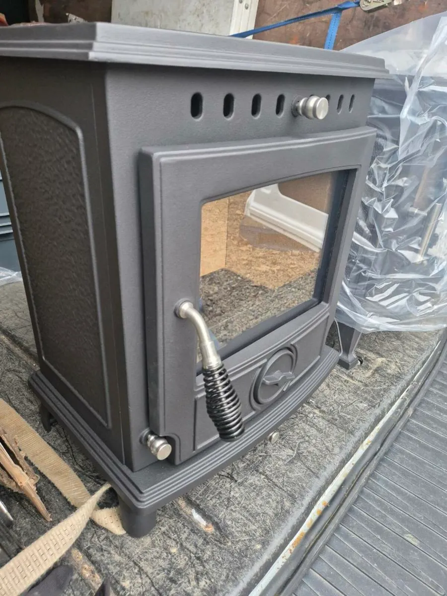 Stove - Image 2