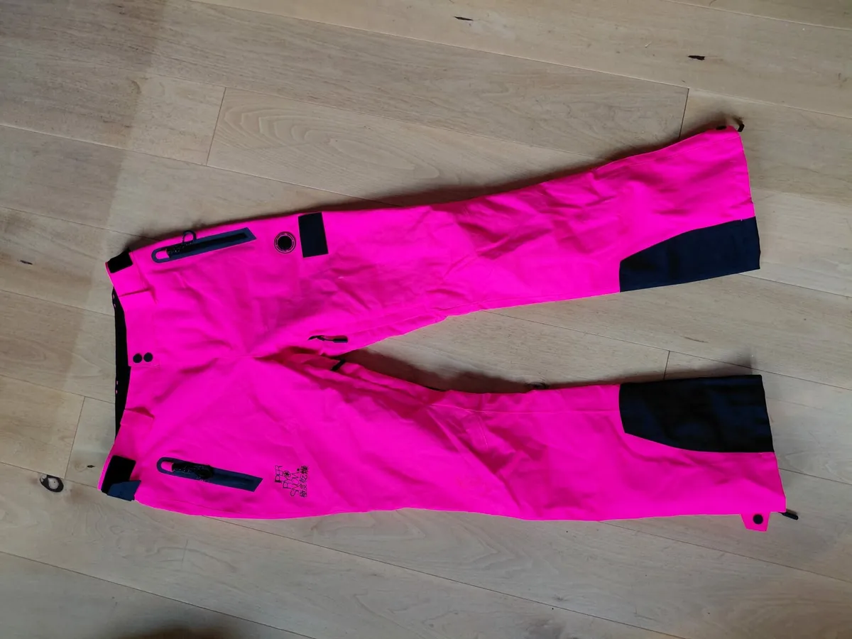 Womens Ski Jacjet & Pants - Image 2