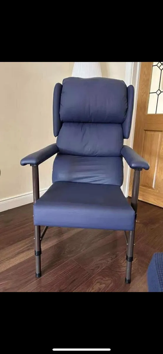 Orthopaedic chair