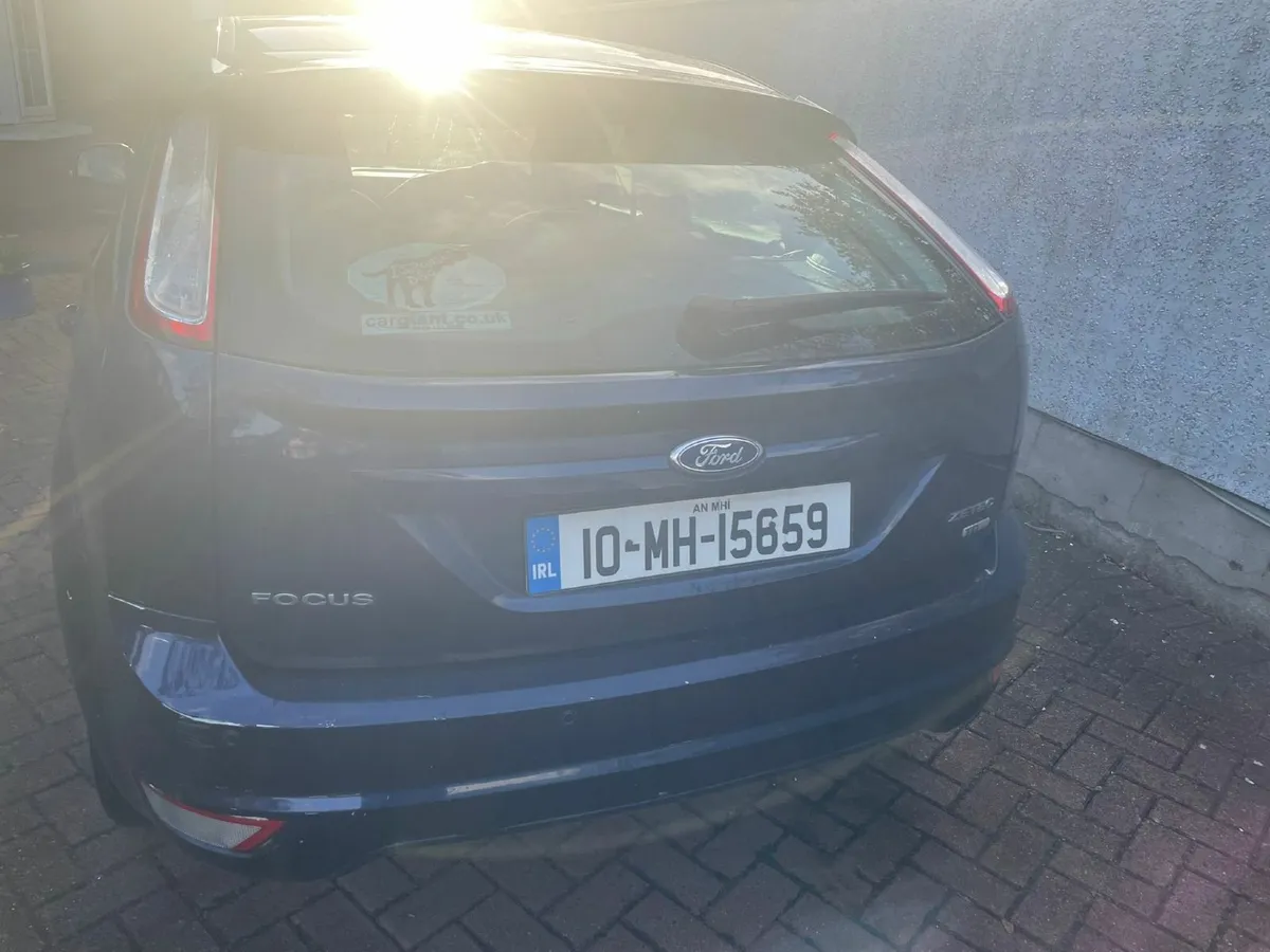 Ford Focus 2010 - Image 4
