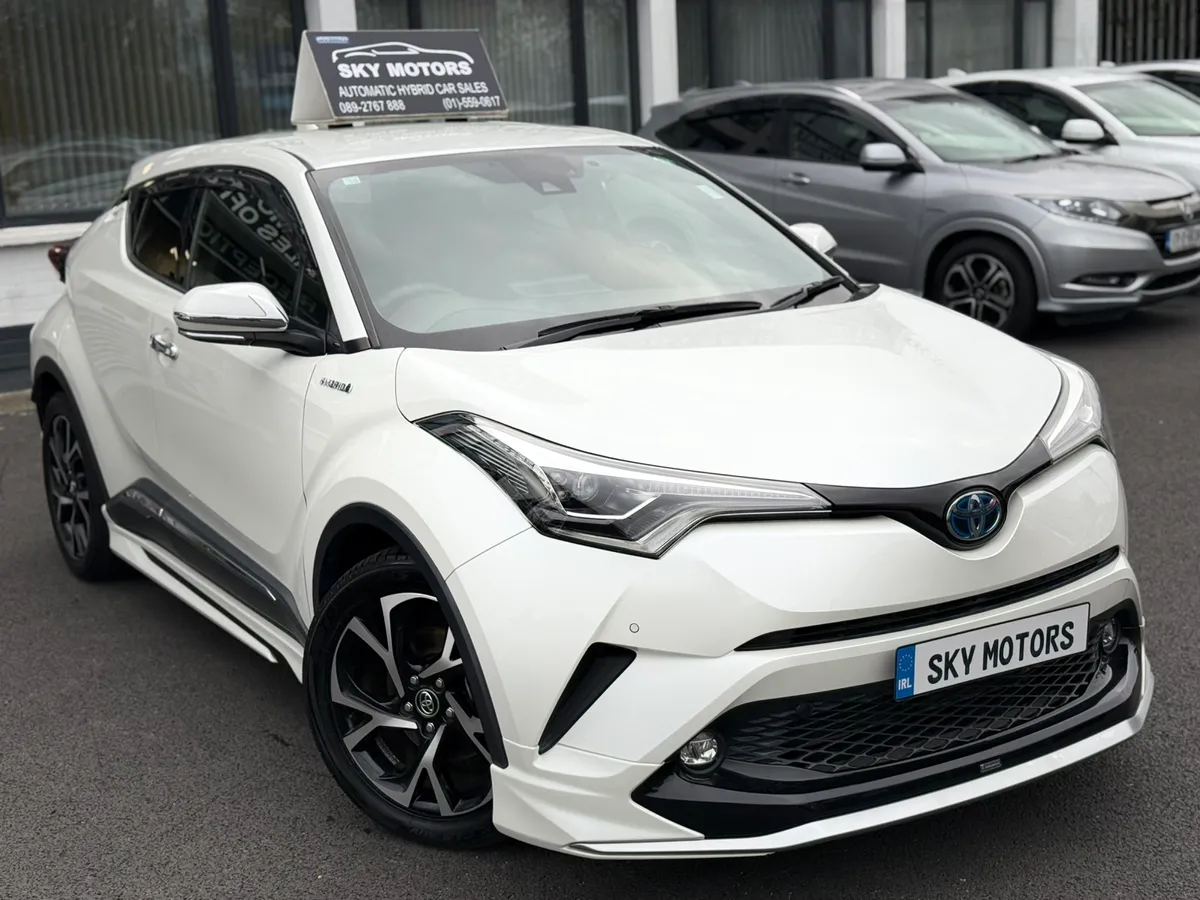 2018 Toyota C-HR  1.8 Hybrid automatic,Top Specs - Image 3