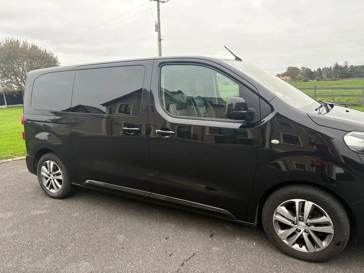 Car Wheelchair Accessible Vehicle - Image 2