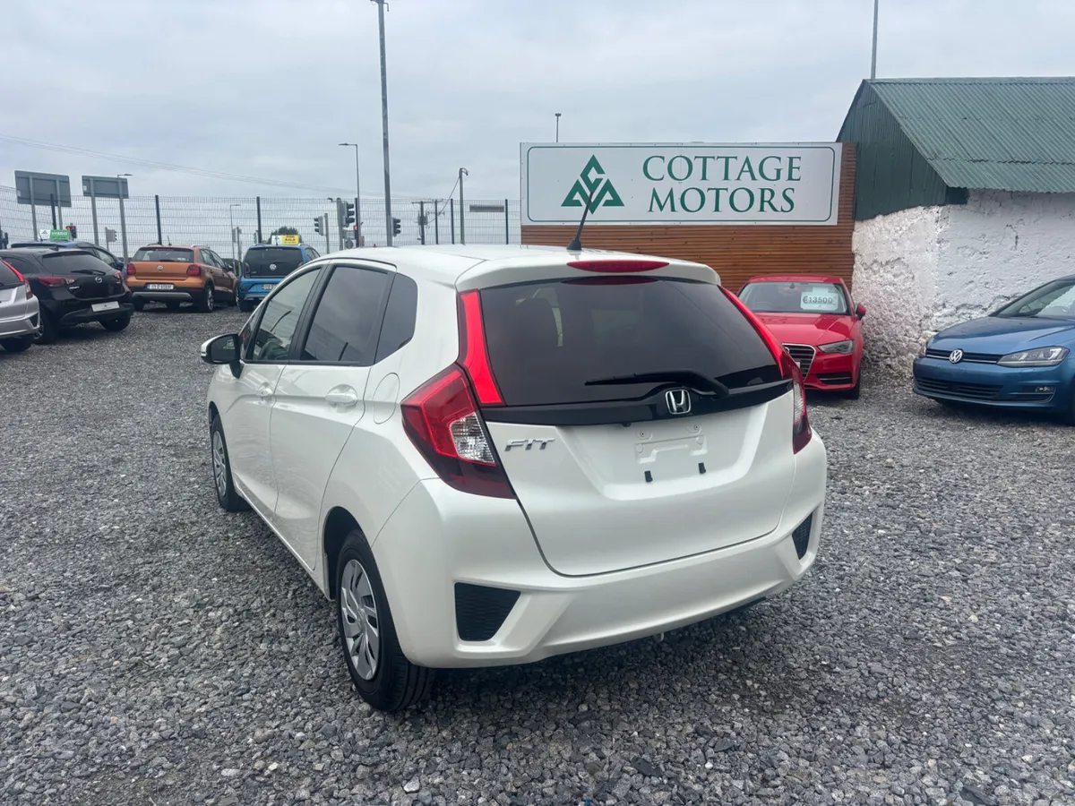 Honda Fit - Image 4