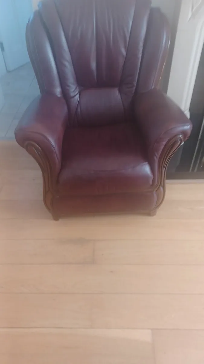 3 Piece Sofa - Image 4
