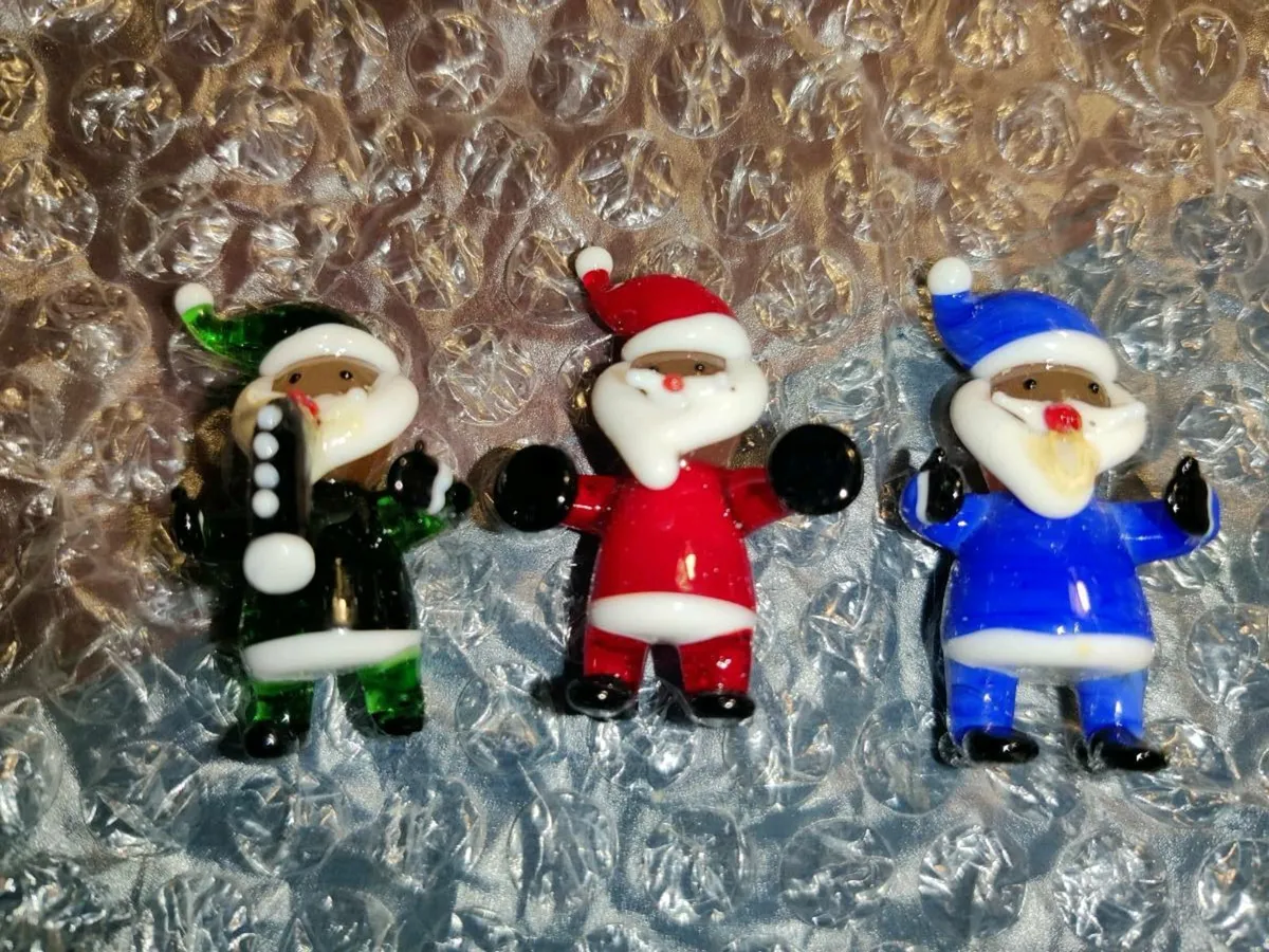 MINATURE REAL GLASS ,Christmas Tree Glass Santa's - Image 1