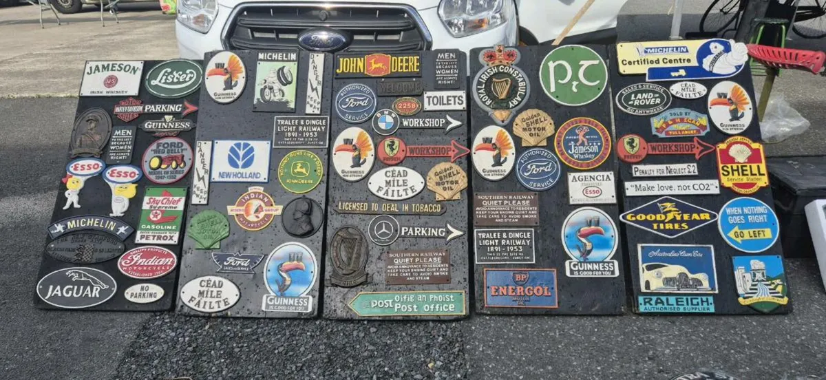 Bar contents - Image 1