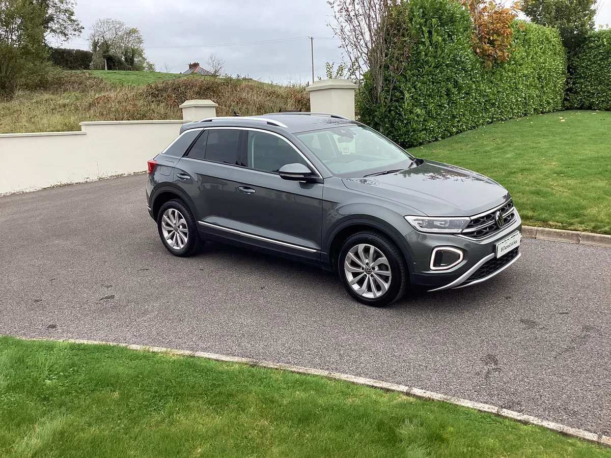 2022 Volkswagen T Roc Diesel SUV Manual - Image 1