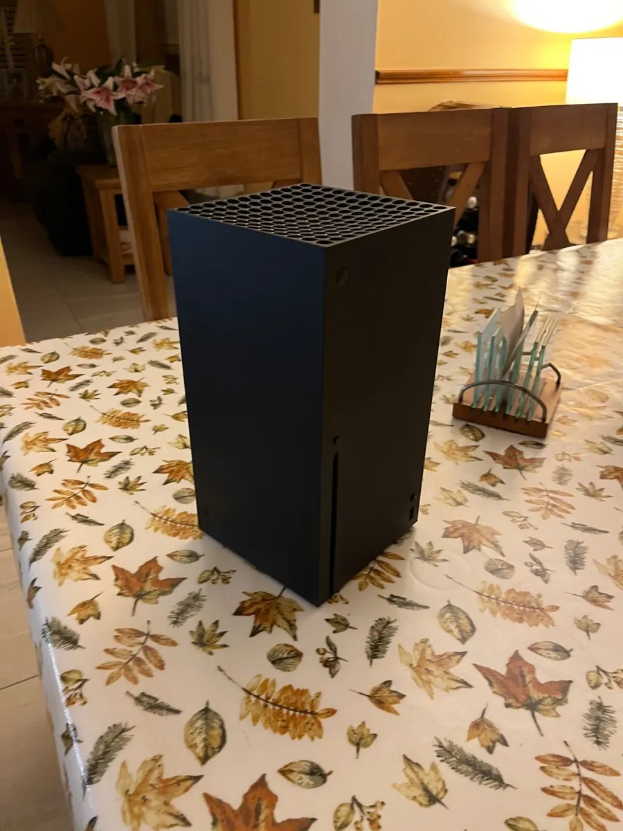 Xbox X - Image 1