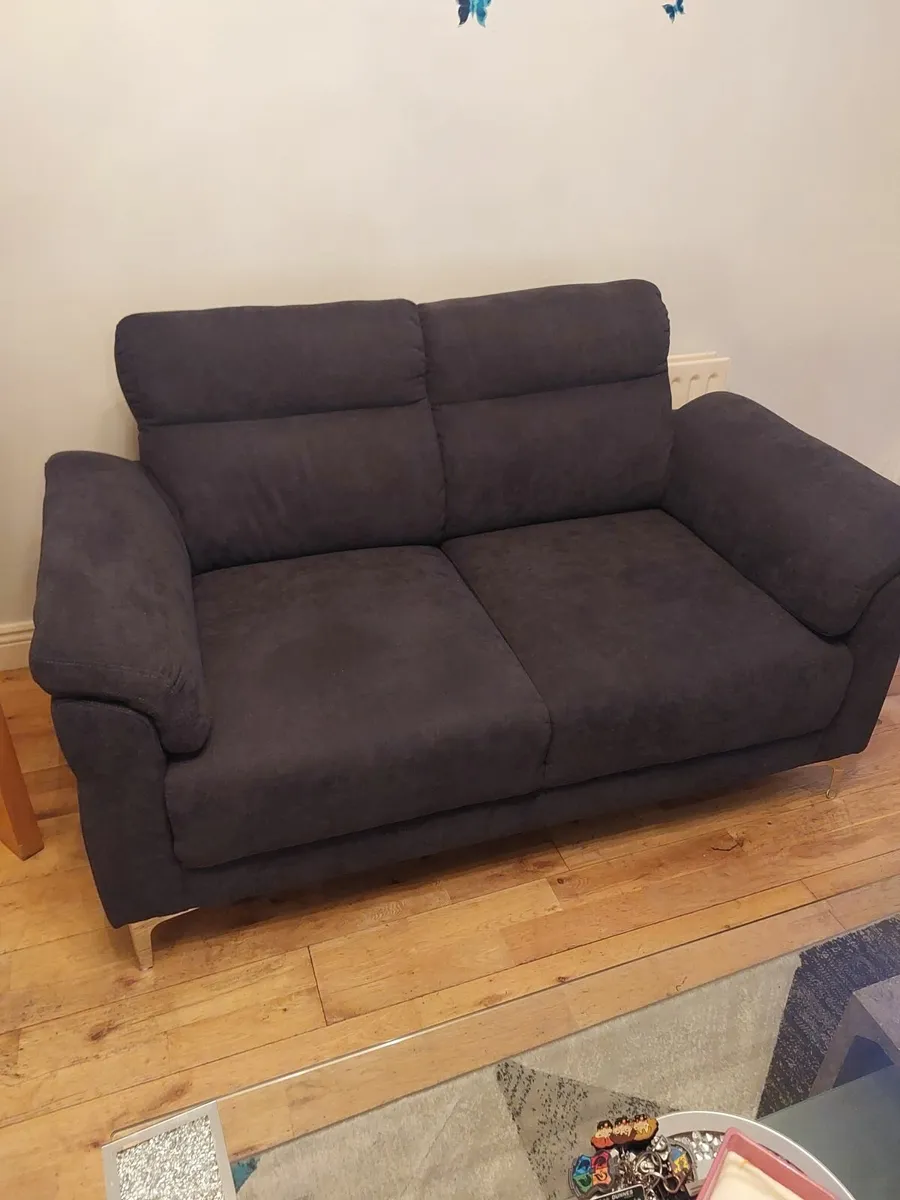 Roxanne 2 and 3 seat sofa - Image 3