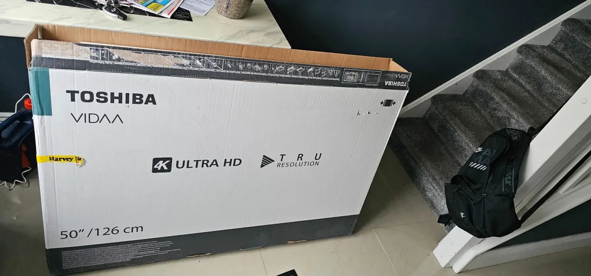 50 inches 4K Ultra HD Smart TV - Image 1