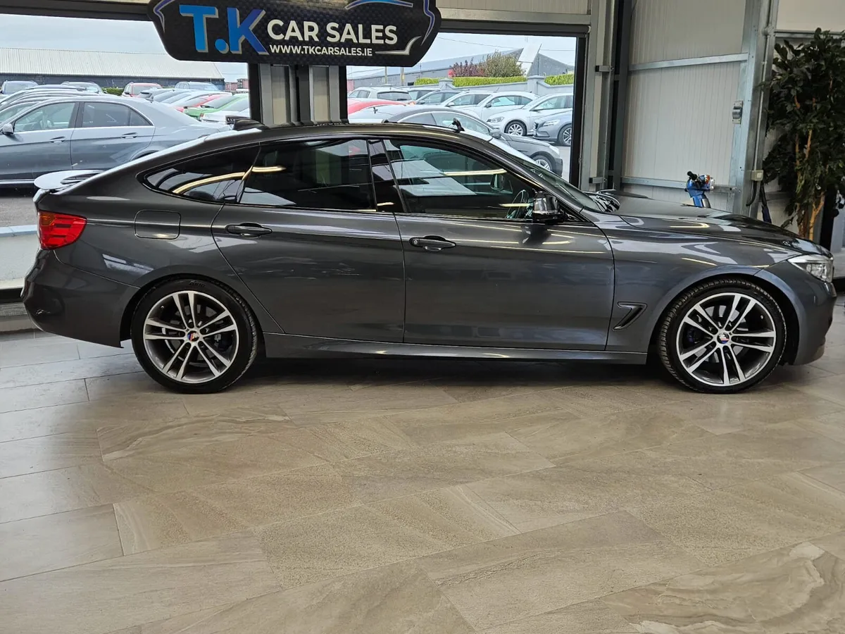 15 BMW 330 GT EDITION - Image 2
