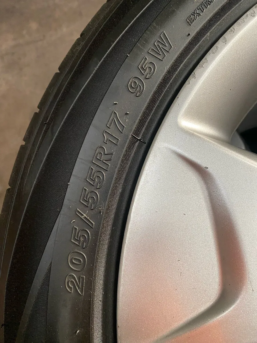 17 inch alloys with new tyres Renault Scenic,Megan - Image 4