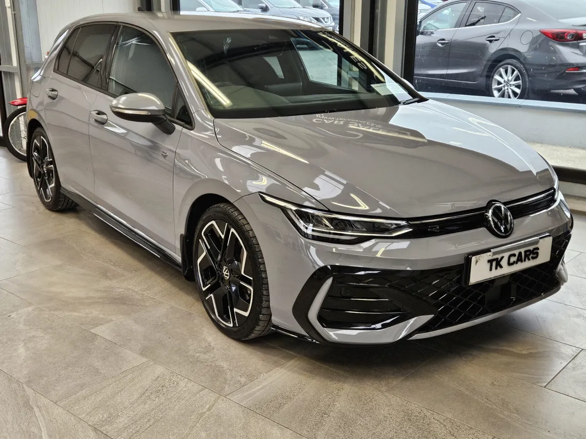 251 VOLKSWAGEN GOLF R-LINE - Image 1