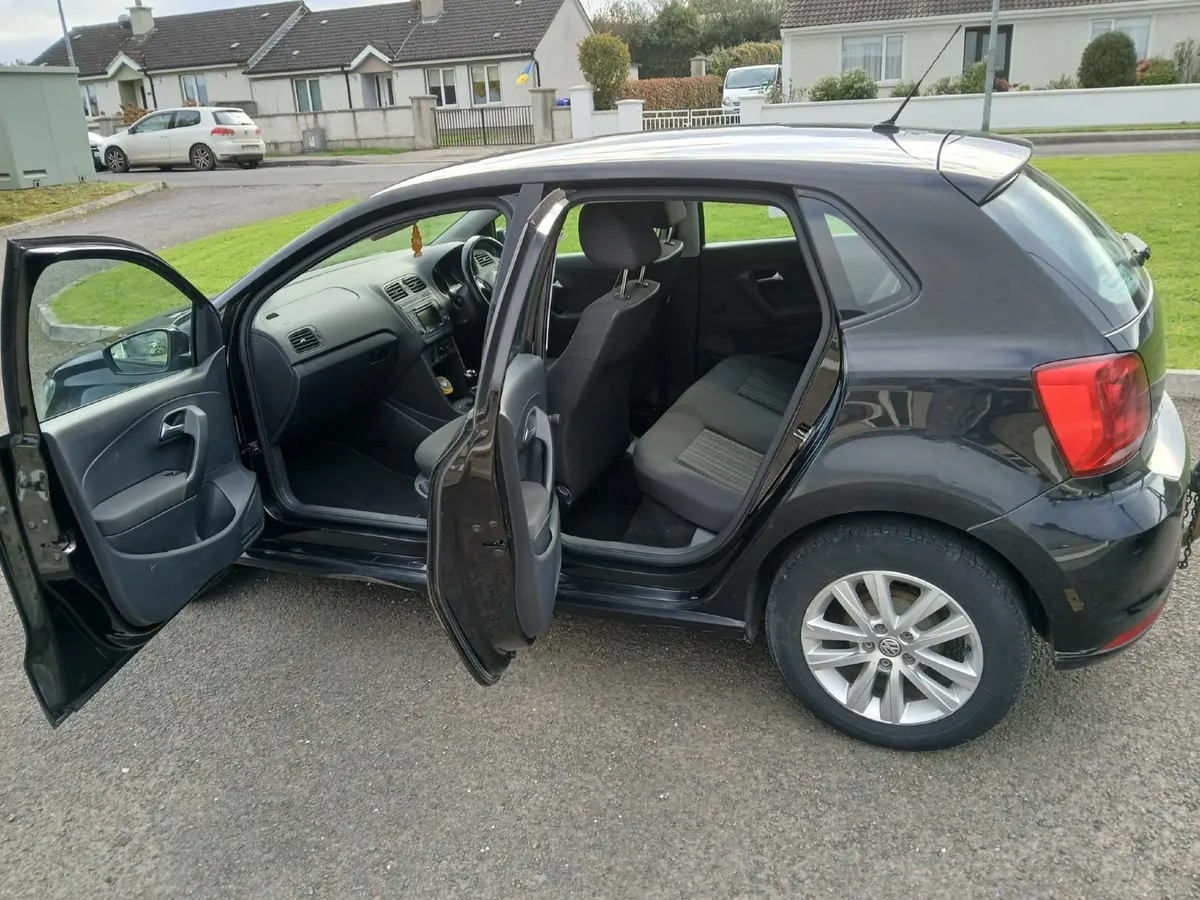 Volkswagen Polo 2015 - Image 4
