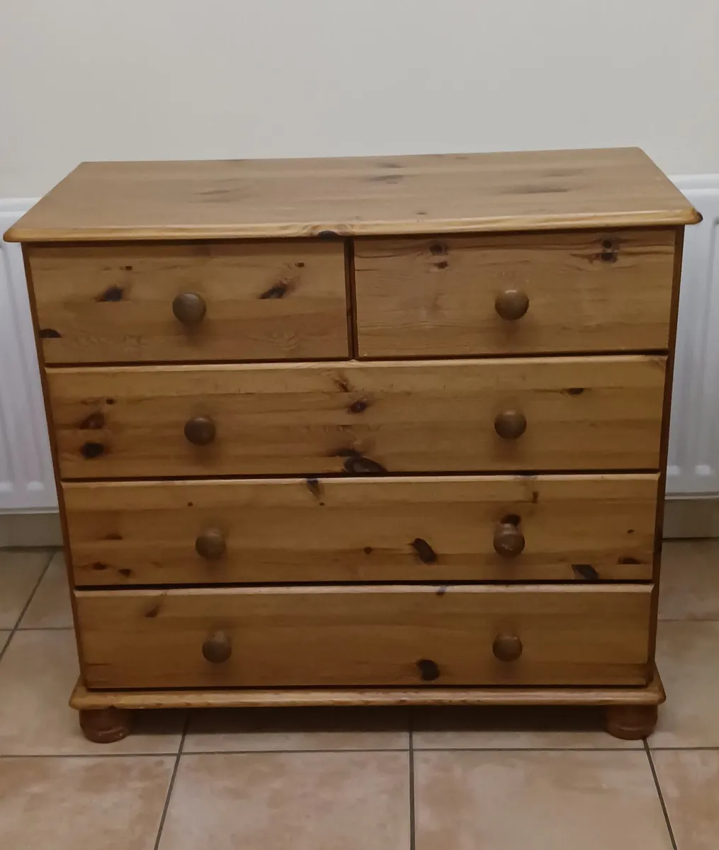 Chest of drawers - Image 1