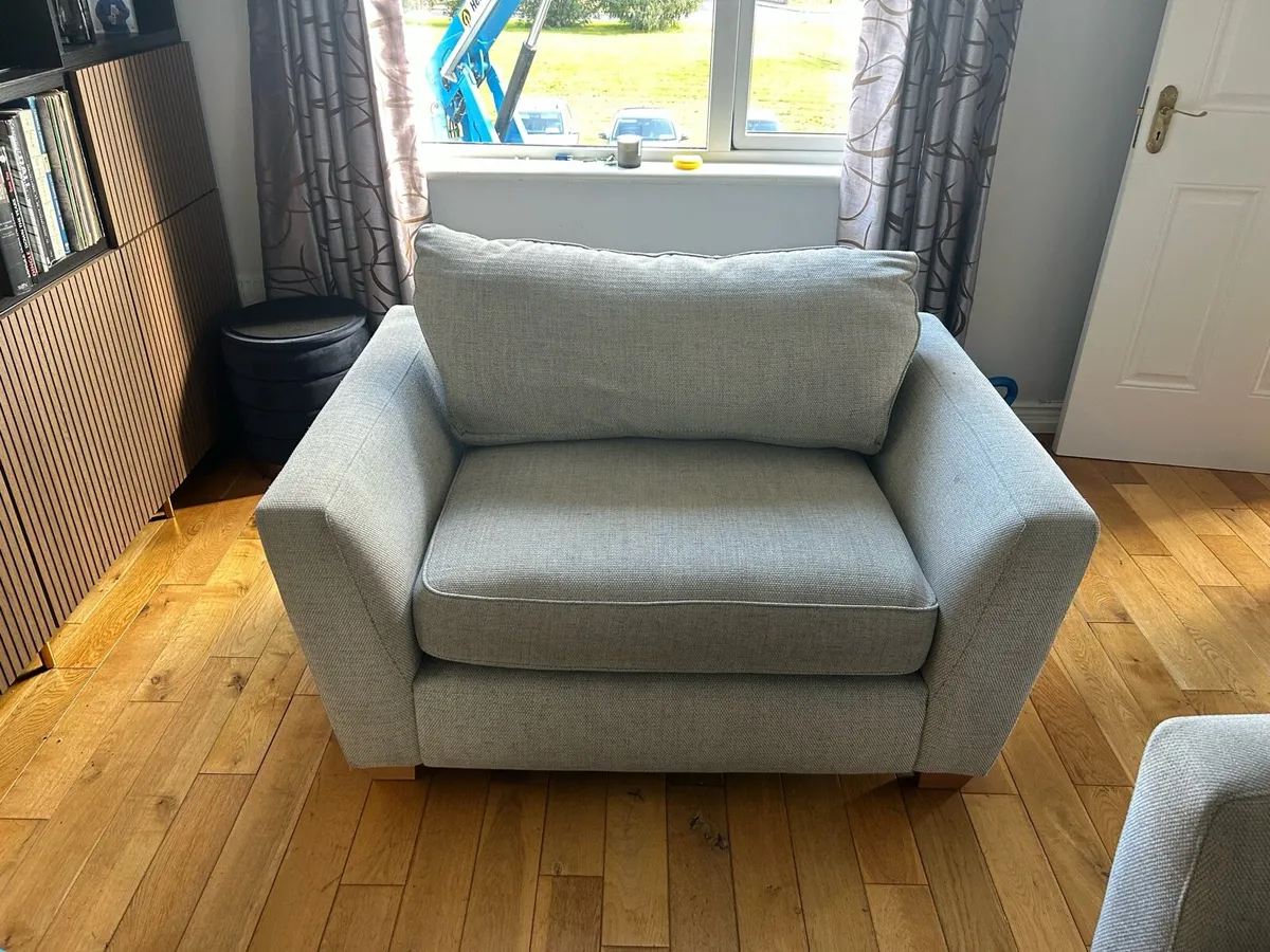 Single sofa for sale
