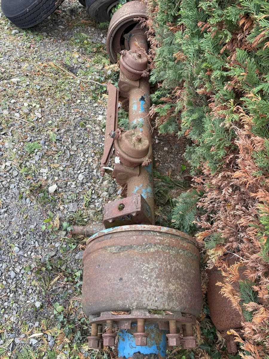 10 Stud Axles - Image 3