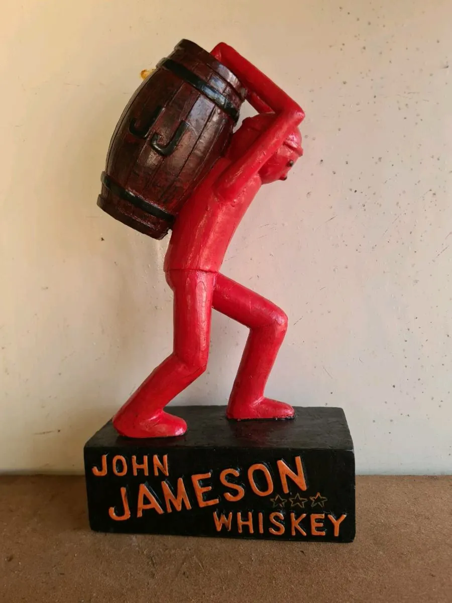 Jameson statue - Image 1