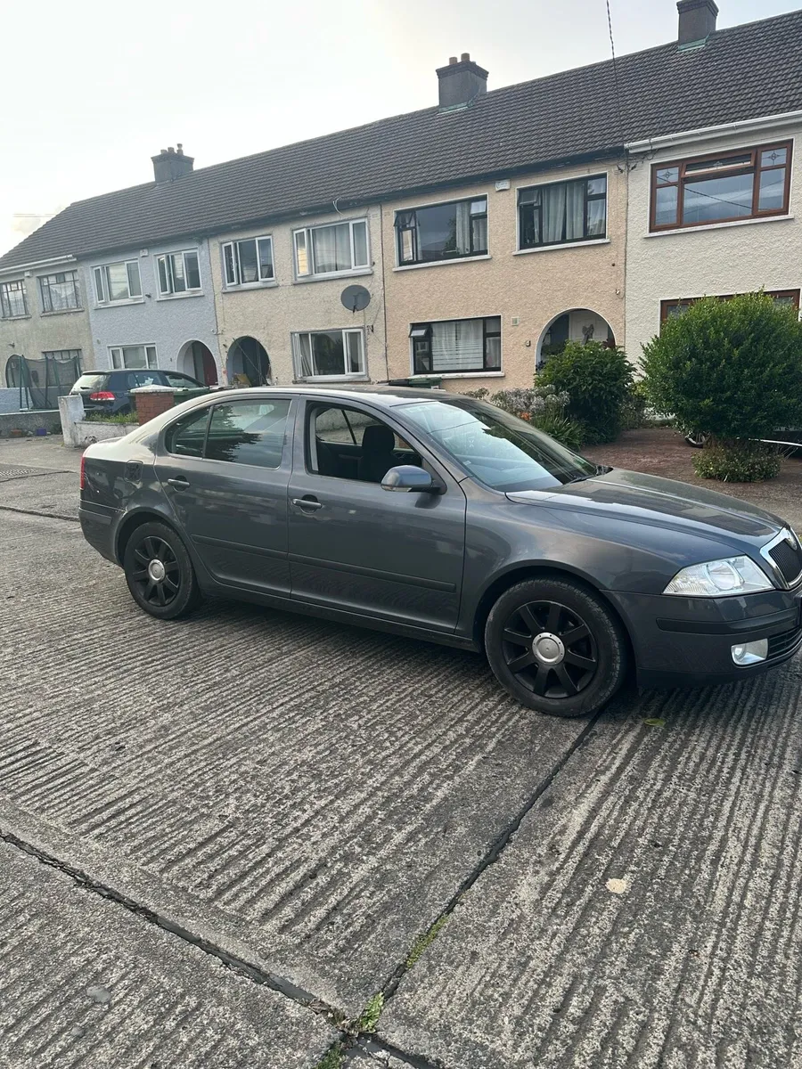 Car - Image 2