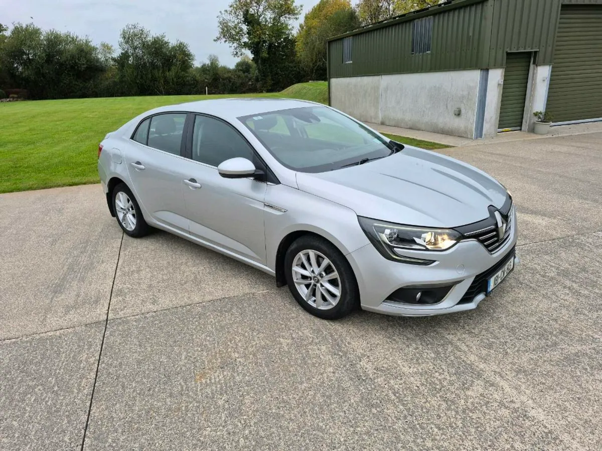 car - Image 4