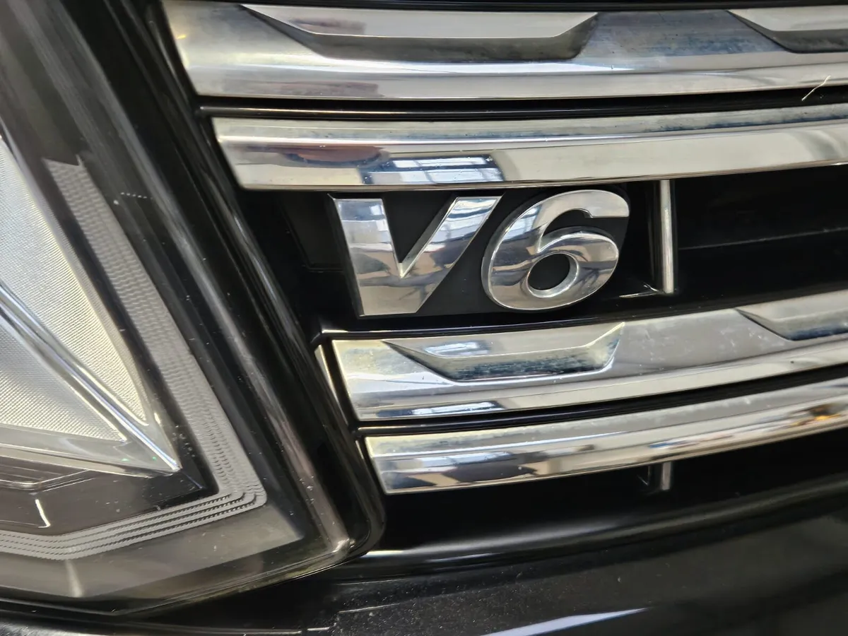 18 VOLKSWAGEN AMAROK 3.0 DIESEL V6 - Image 4