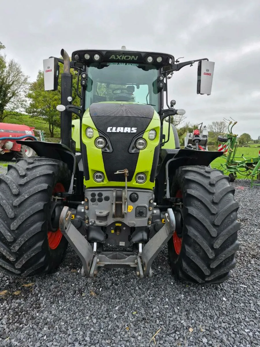 CLAAS Tractor - Image 1