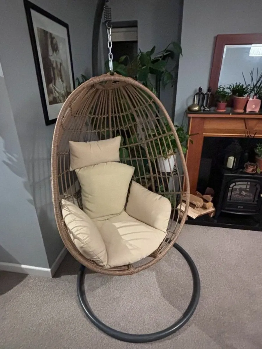 Egg Chair - Image 3