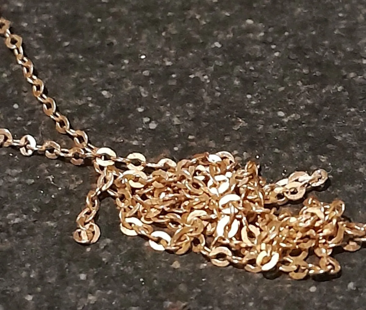 9k gold chain, broken - Image 2