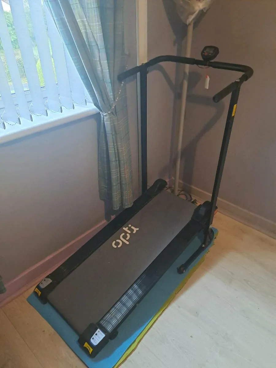 Treadmill - Image 1