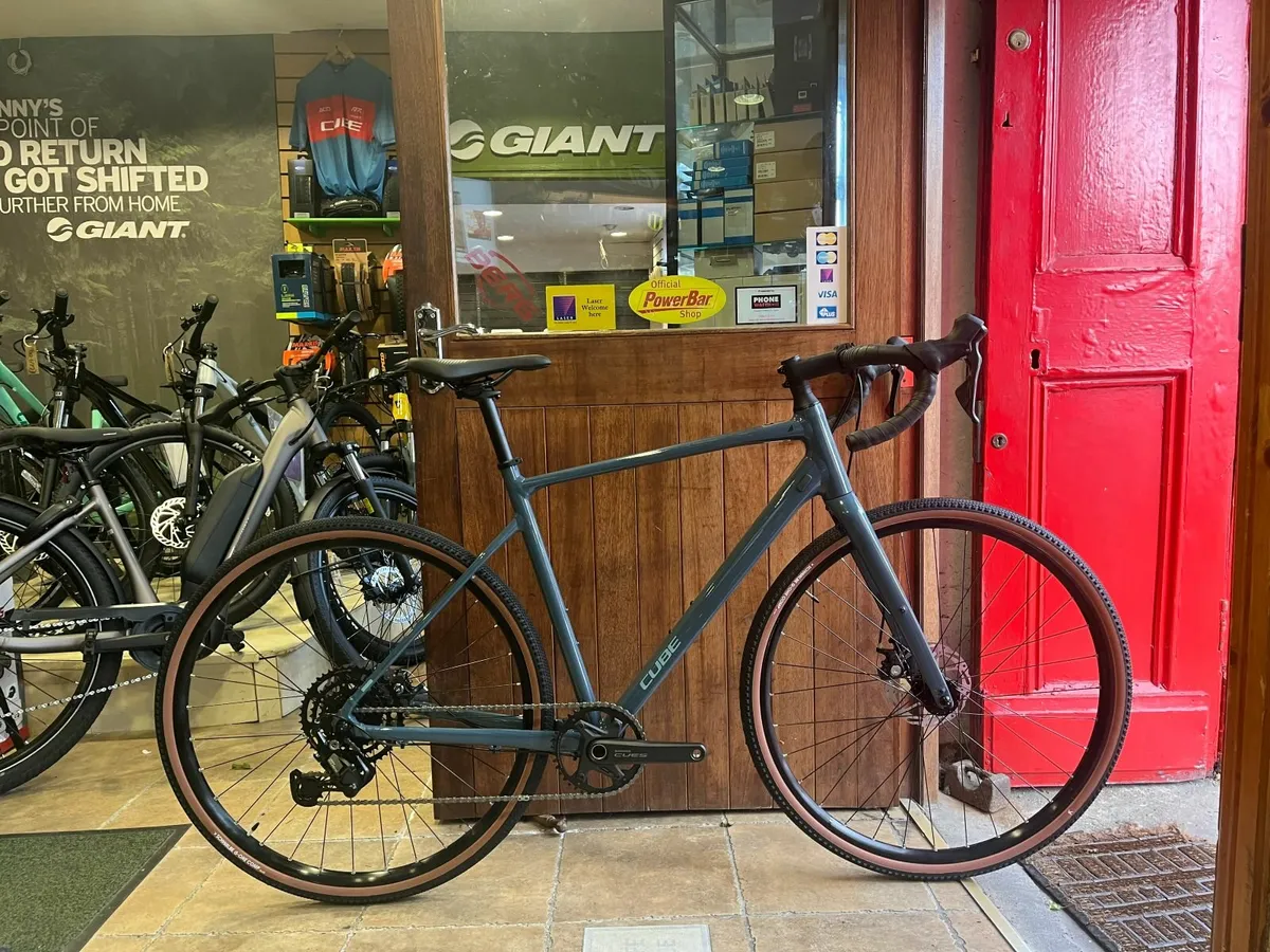 NEW CUBE NUROAD ONE GRAVEL BIKE.