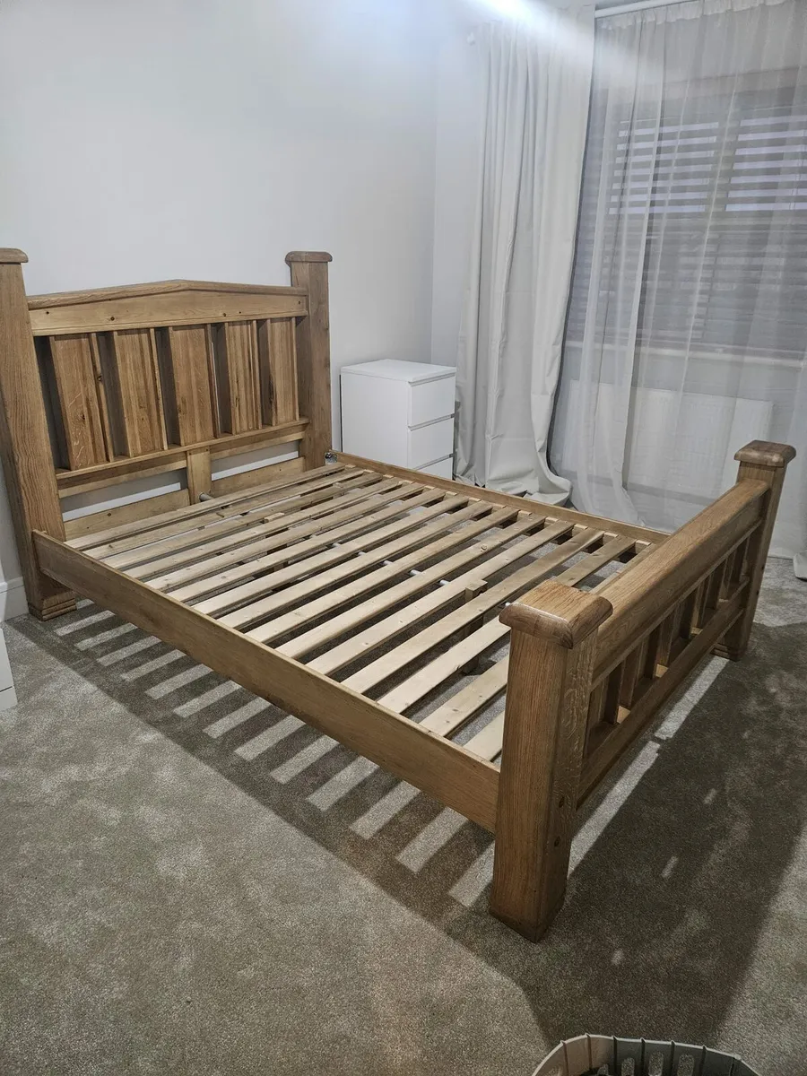 Oak bed frame - Image 1