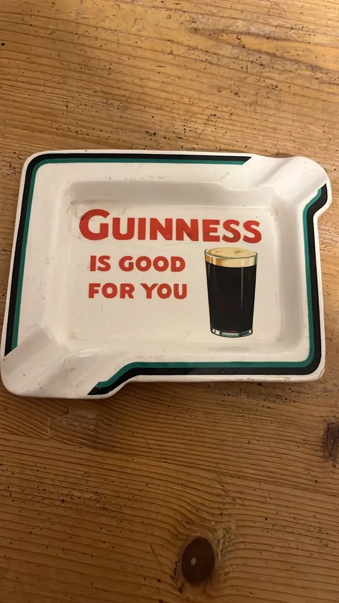 Ash trays - Image 1
