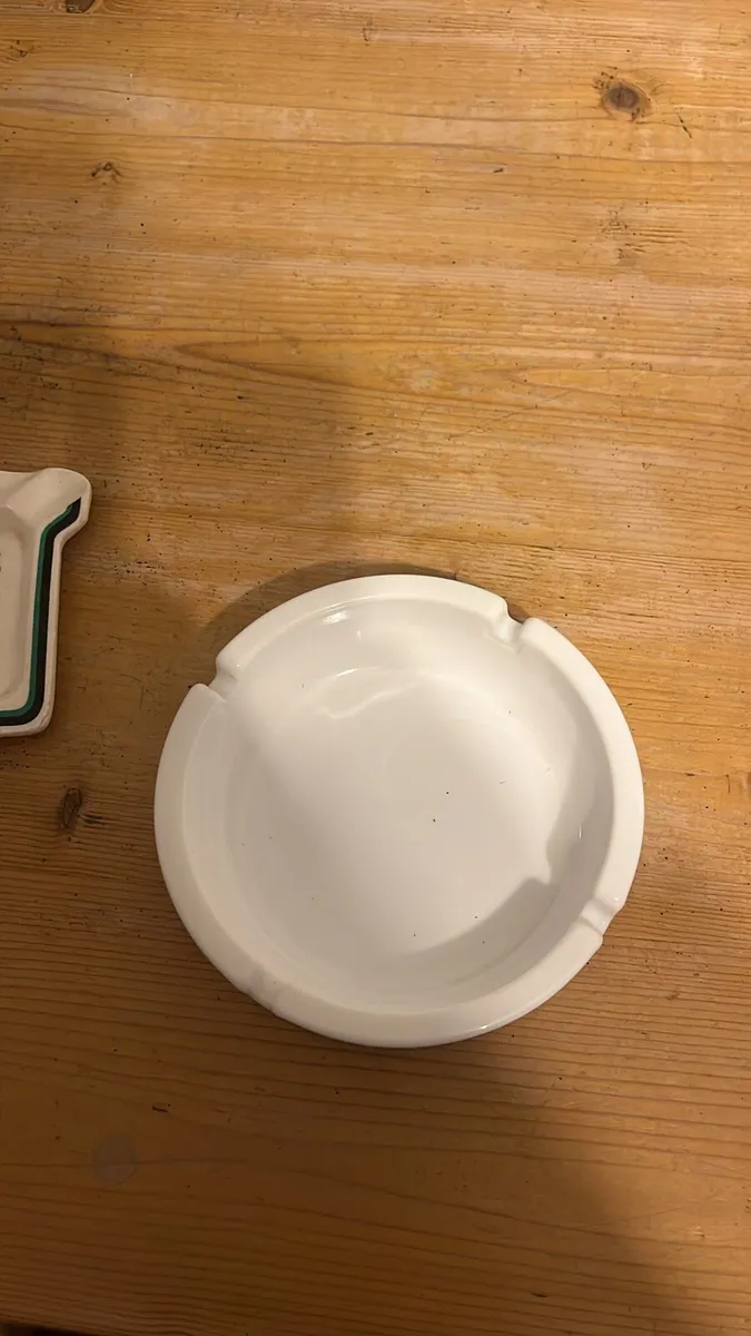 Ash trays - Image 3