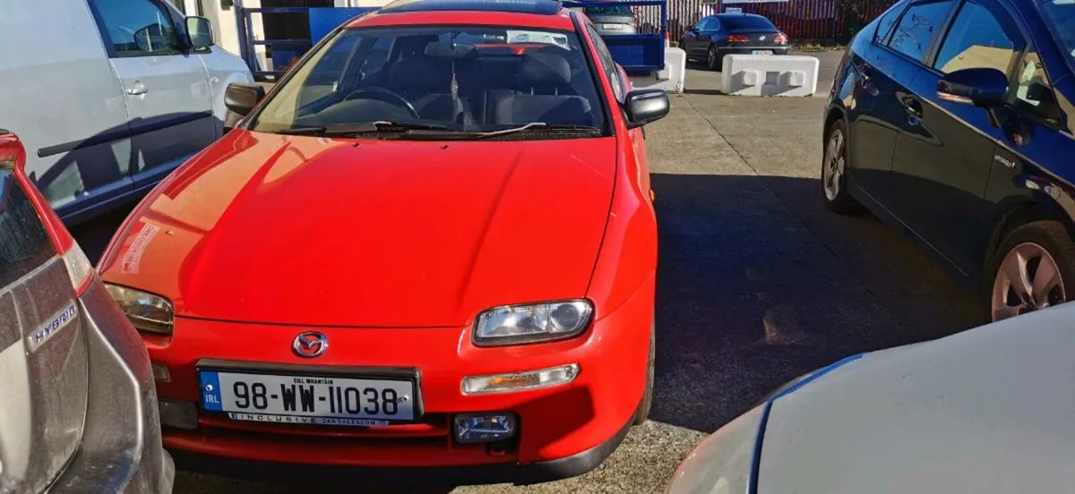 Mazda 323f Zxi 2.0 V6 - Image 1