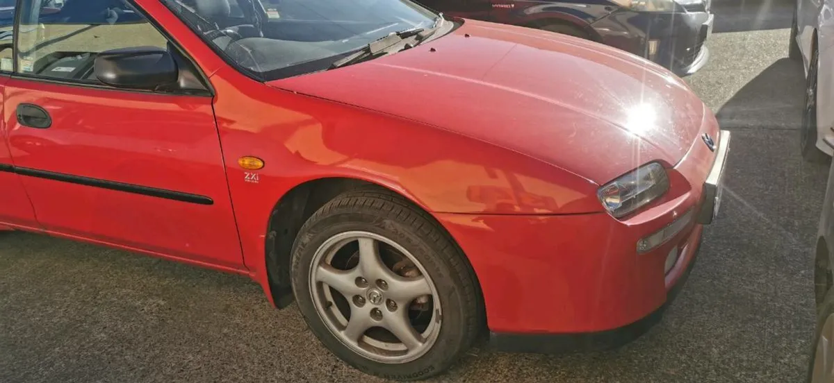 Mazda 323f Zxi 2.0 V6 - Image 2