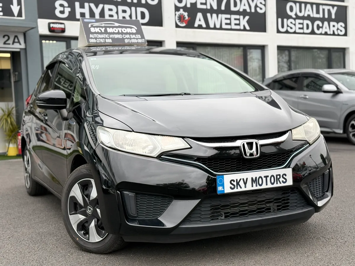 2017 Honda Fit 1.5 Petrol Hybrid ,Auto ,32K Miles - Image 2