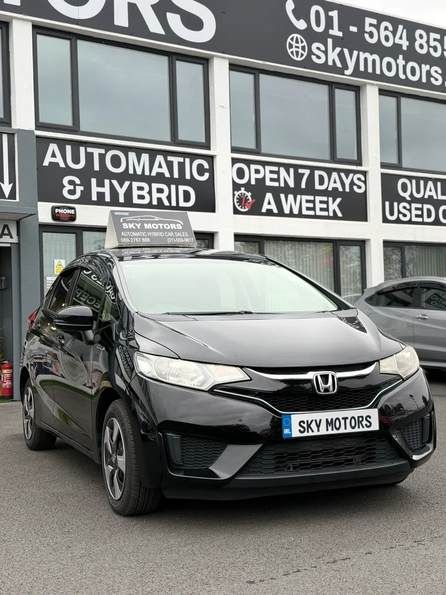2017 Honda Fit 1.5 Petrol Hybrid ,Auto ,32K Miles - Image 4