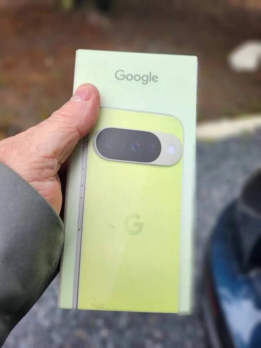Google Pixel 10 Lemongrass 12gb Ram - 128gb Sealed in Box 2 year Warranty - Image 1