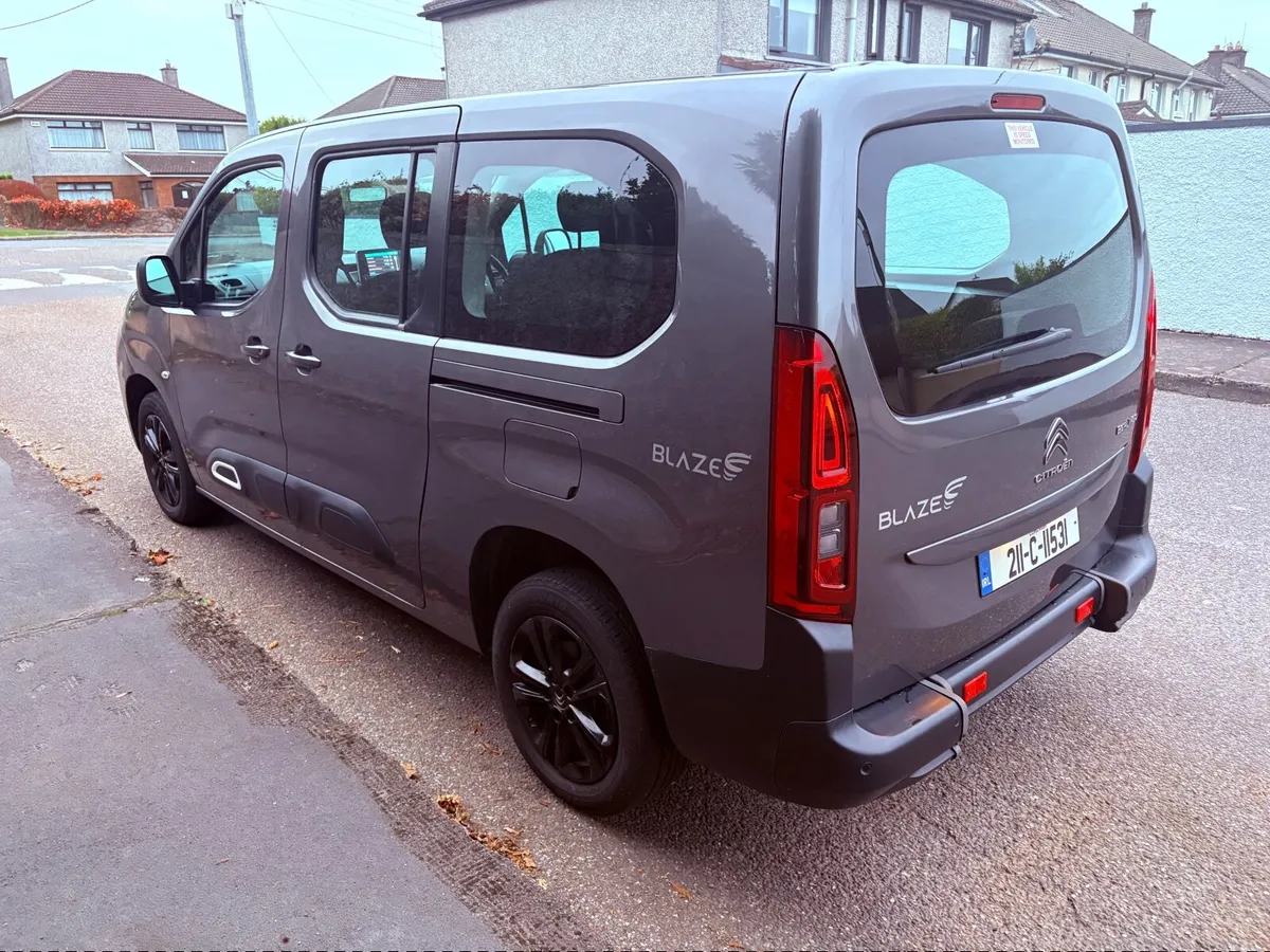 Citroen Berlingo 2021 wheelchair accesible - Image 2